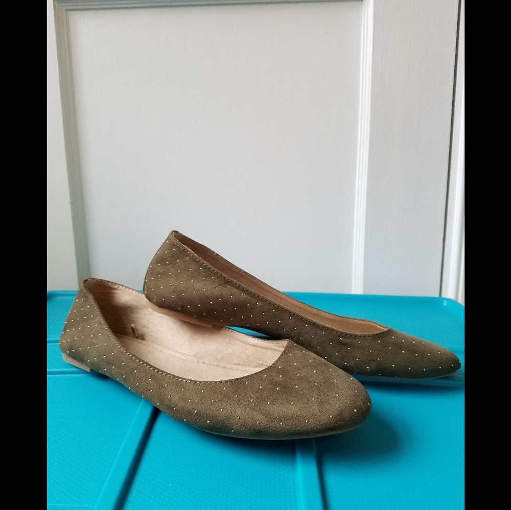 Green Gold Studded Flats